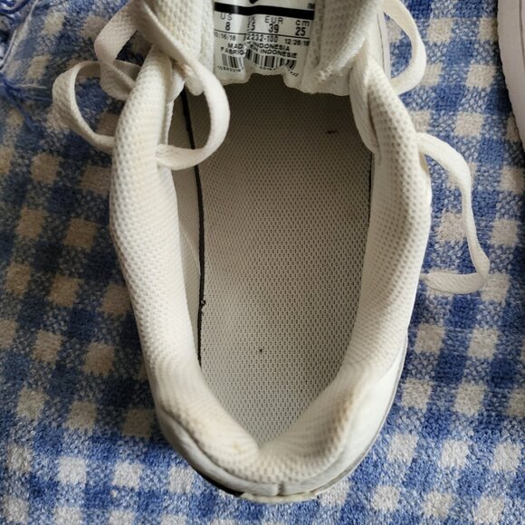 sneakers - Picture 4 of 4